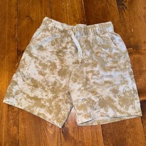 Cat & Jack Beige and White Shorts